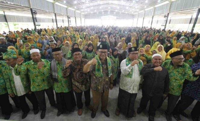 Diberi Gelar Bapak IGDT Deli Serdang Asri Ludin Tambunan: Pendidikan Agama Perlu Ditanamkan Sejak Dini