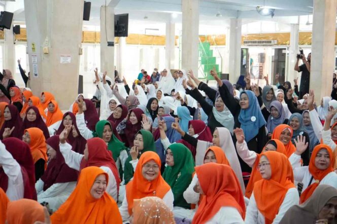 Walikota Medan Beri Hadiah Umrah kepada Anggota Majelis Taklim Al Ikhlas Medan Barat