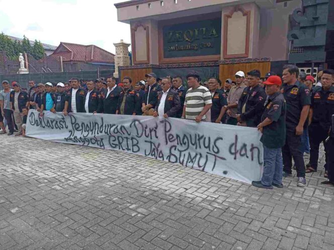 Anggota dan Pengurus Utama DPD GRIB Jaya Sumut Mengundurkan Diri dan Melepas Seragam