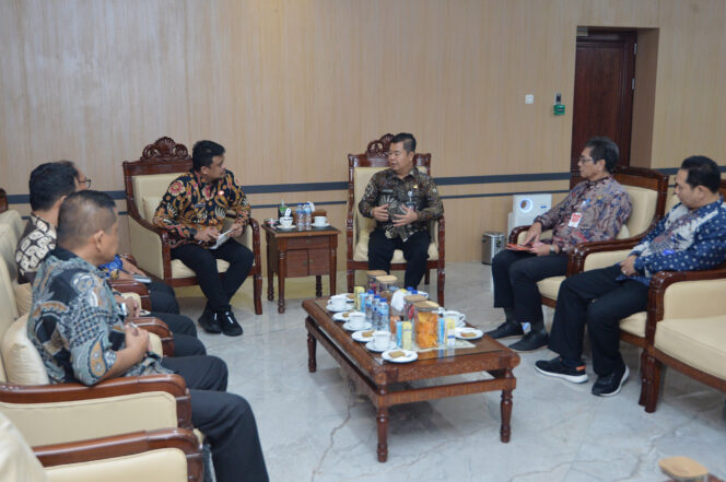 Pemprov Sumut dan Ditjen Dukcapil Pastikan Pelayanan Pendataan Penduduk Berjalan dengan Baik