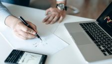 Tips Menghadapi Inflasi Agar Keuangan Tetap Terkendali