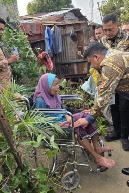 Gubsu Bobby Nasution Bangun Kembali Rumah Korban Puting Beliung di Medan Johor